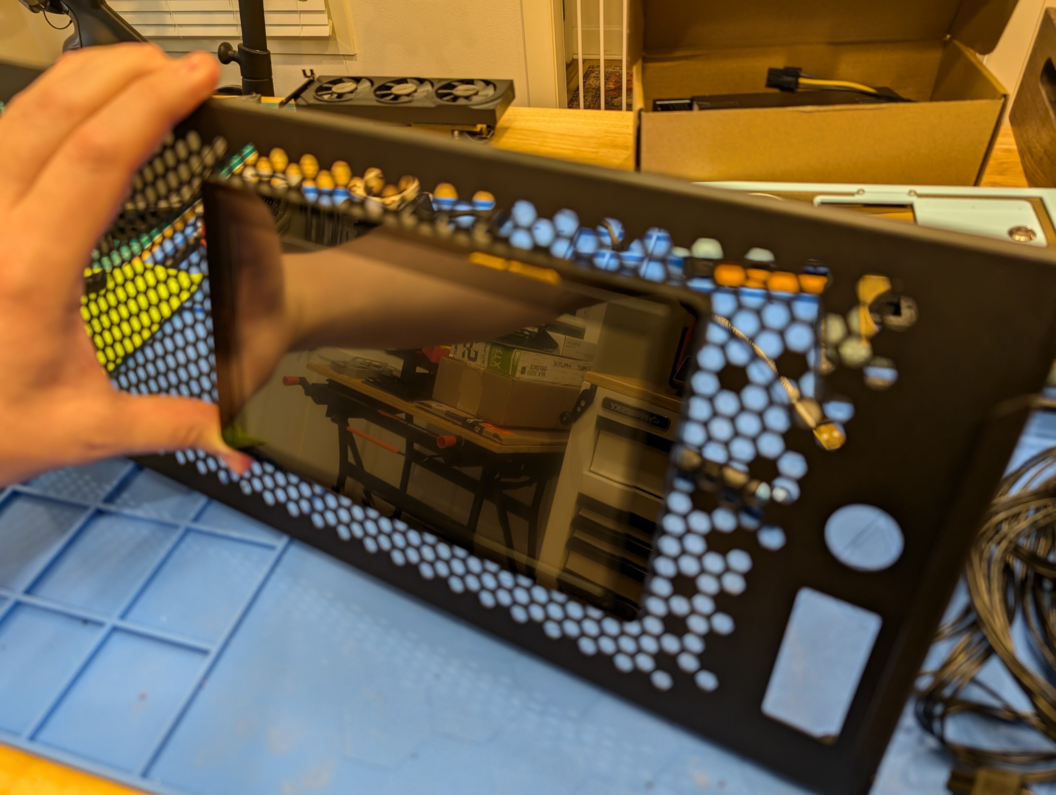 Sliger Rack Mount adapter for CrowPanel 7.0